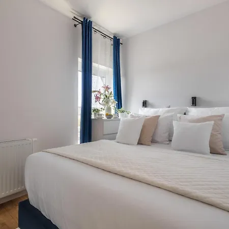 We Wroclawiu - Jaworska Apartment *